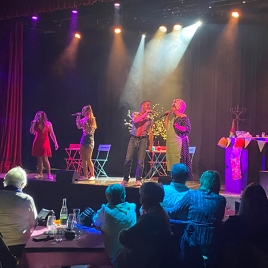 Déjeuner spectacle Cabaret à l’Entrepôt de Périgny - SLVie La Rochelle