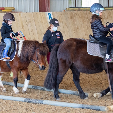 Balade en poneys - Commission Jeunesse et Famille